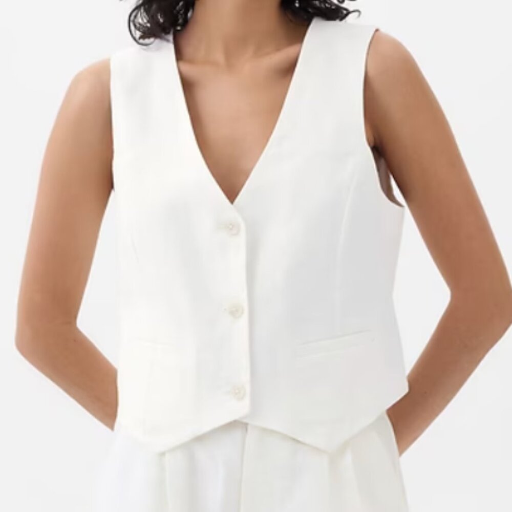 GAP Linen-Cotton Vest, Size Medium, NWT, Off-White